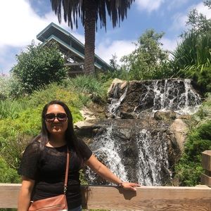 Meet your Posher, Sonia